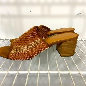 Mules with small heel